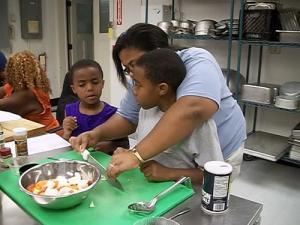 Improving culinary skills at 4-H iCook project